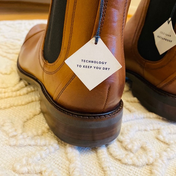 ✮ Cole Haan Waterproof Boots ✮ - Picture 4 of 16